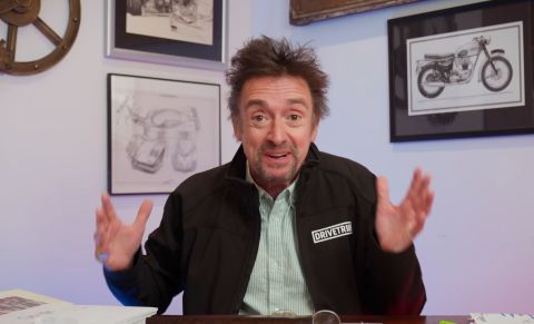 Bývalý moderátor z Top Gearu má zaplatiť 999 libier za prekročenie rýchlosti (VIDEO)
