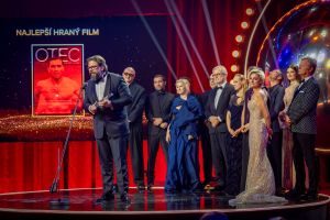 Slnko v sieti: Najlep&scaron;&iacute;m hran&yacute;m filmom sa stal Otec, najviac ocenen&iacute; z&iacute;skal film Potopa (FOTO)