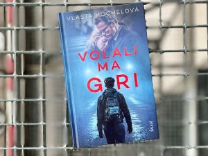 Volali ma Giri je rom&aacute;n, ktor&yacute; v&aacute;s zasiahne listami z v&auml;zenia aj bolestiv&yacute;m pr&iacute;behom jednej rodiny