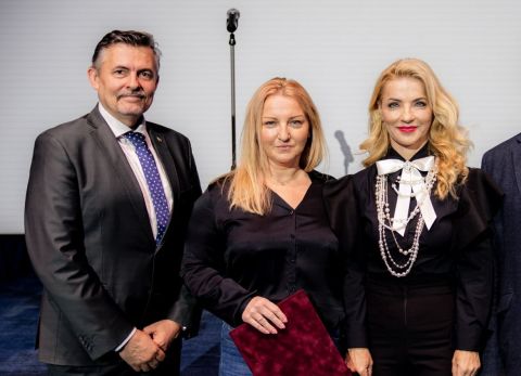 Vyhl&aacute;senie: Filmov&aacute; profesion&aacute;lna obec z&aacute;sadne protestuje proti čistk&aacute;m v STVR a likvid&aacute;cii nez&aacute;visl&yacute;ch i &scaron;t&aacute;tnych kult&uacute;rnych in&scaron;tit&uacute;ci&iacute;