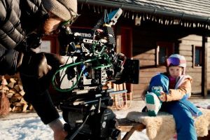 UNIQA spustila zimn&uacute; digit&aacute;lnu kampaň na cestovn&eacute; poistenie s vlastnou kreat&iacute;vou (VIDEO)