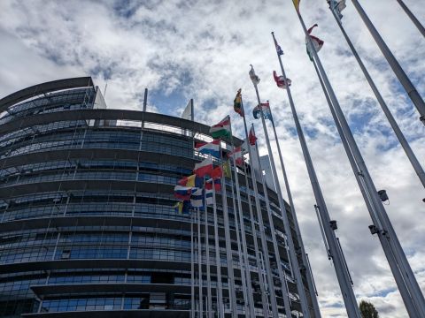 Eur&oacute;psky parlament je znepokojen&yacute; stavom z&aacute;kladn&yacute;ch pr&aacute;v v E&Uacute;, vr&aacute;tane slobody m&eacute;di&iacute;