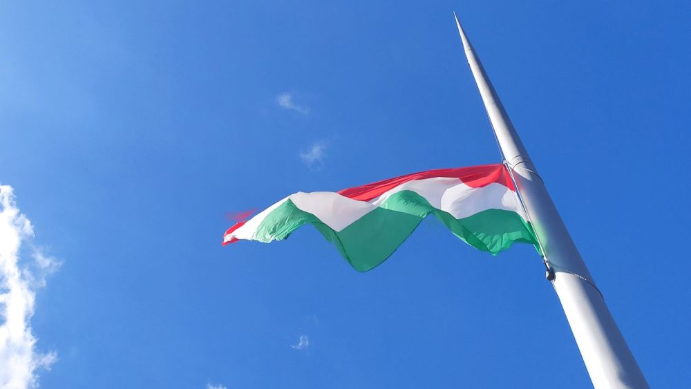 Magyar chce pozastaviť správy verejnoprávnych médií, kým nebudú nestranné