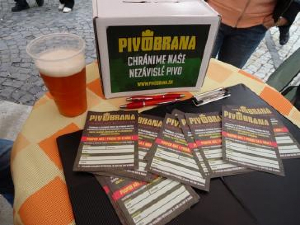 Pivovary rozbiehajú pivnú sezónu. Aká bude?
