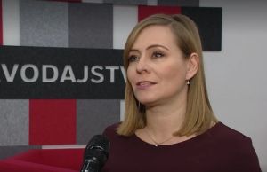 300 ľud&iacute; z STVR vyjadruj&uacute; podporu prepusten&yacute;m kolegom. Medzi nimi Jančk&aacute;rov&aacute;, Pauhufov&aacute; či Kosteln&yacute;