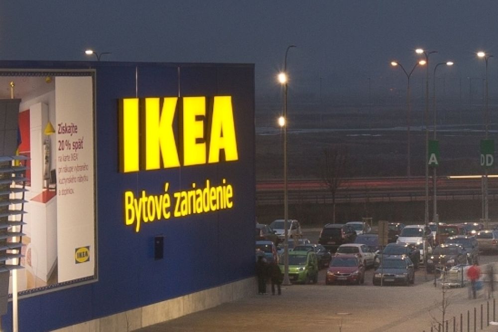 IKEA prin&aacute;&scaron;a službu Klikni a vyzdvihni bliž&scaron;ie k z&aacute;kazn&iacute;kom. Otv&aacute;ra prv&eacute; mobiln&eacute; v&yacute;dajn&eacute; miesto na Slovensku