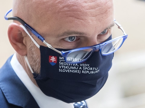 Branislav Gröhling: Podrobnosti k otváraniu škôl, všetky informácie pre deti, učiteľov aj rodičov