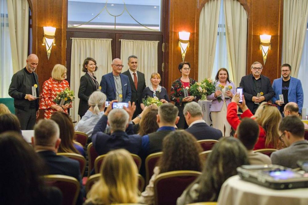 Ocenili najpred&aacute;vanej&scaron;&iacute;ch slovensk&yacute;ch autorov. Zlat&eacute; a Platinov&eacute; knihy aj Zlat&eacute; pero poznaj&uacute; svojich v&iacute;ťazov